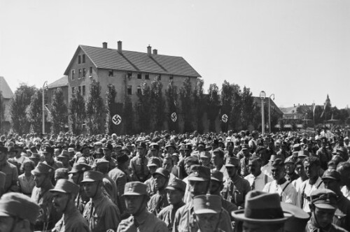 Hitlertage in Kempten, beim Horst-Wessel-Lied