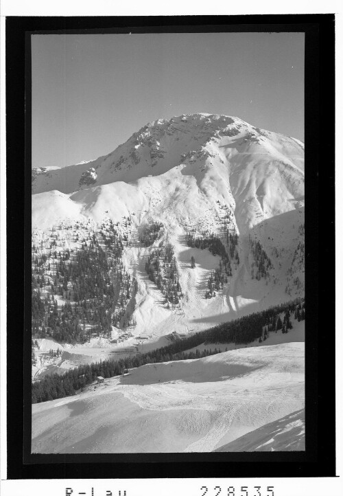 [Axamer Lizum / Blick von der Pleisenabfahrt gegen Nockspitze Tirol]