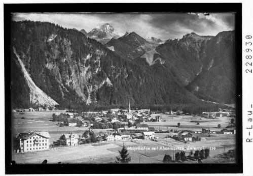 Mayrhofen mit Ahornspitze / Zillertal