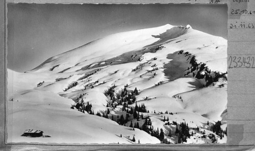 [Schwarzwasserhütte gegen Gerachsattel und Hehle Kopf / Kleinwalsertal]