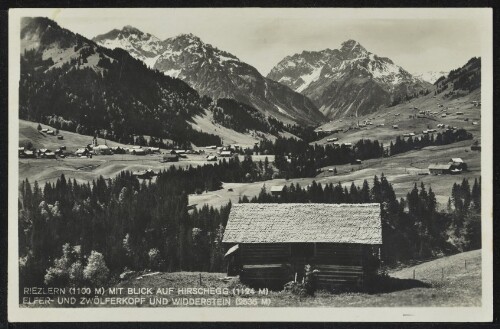 [Mittelberg] Riezlern (1100 m) mit Blick auf Hirschegg (1124 m) Elfer- und Zwölferkopf und Widderstein (2536 m)
