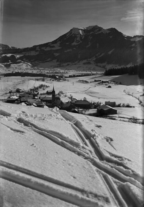 Schwarzenberg mit der Winterstaude im Hintergrund