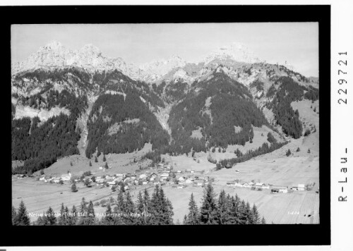 Nesselwängle / Tirol 1147 m mit Gimpel und Rote Flüh