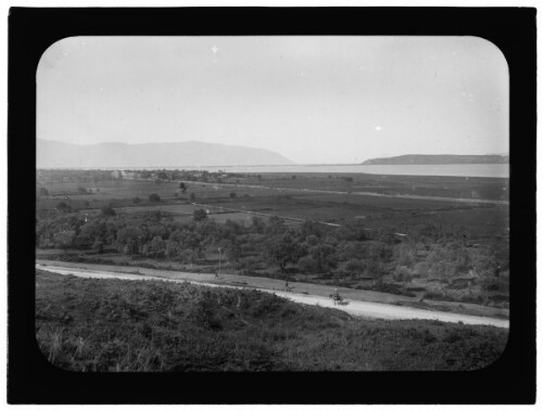 In Kriegsgefangenschaft, Blick auf die Ausfahrt vom Hafen Valona