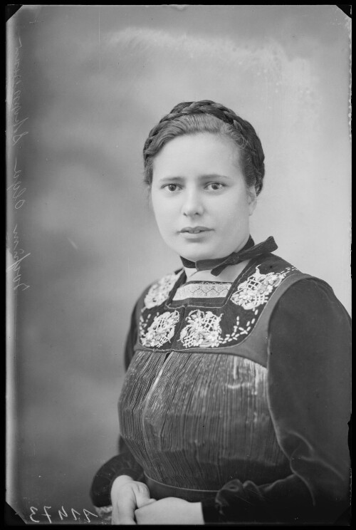 Jochum Olga aus Schoppernau