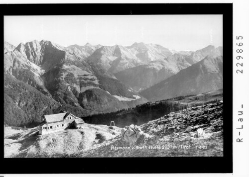 Hermann von Barth Hütte 2131 m / Tirol