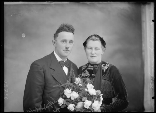 Hochzeitsbild von Franz Xaver und Maria Moosmann aus Bizau