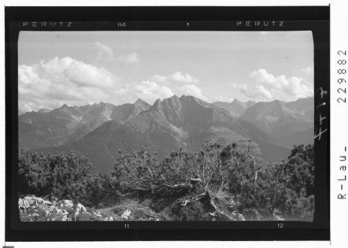 [Blick aus der Hornbachkette in die Lechtaler Alpen mit Schafkarspitzen - Ruitelspitzen und Parseier Spitze / Ausserfern / Tirol]