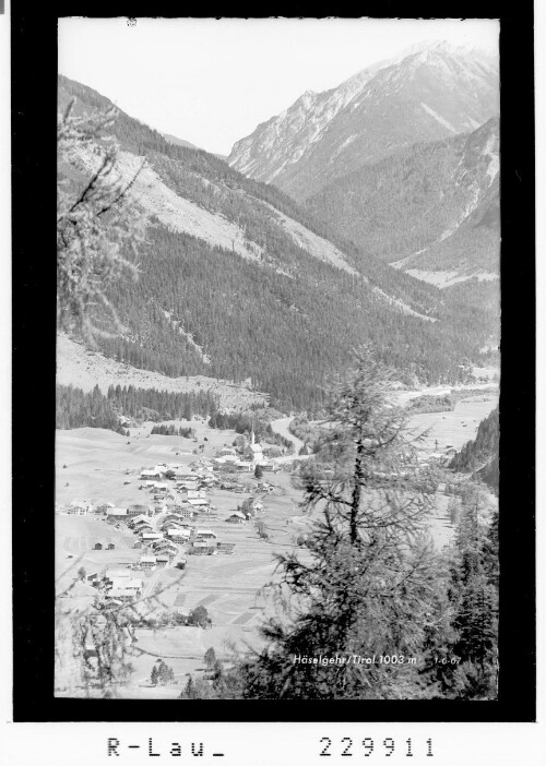 Häselgehr / Tirol 1003 m : [Häselgehr im Lechtal gegen Schwarzhanskarspitze / Ausserfern]