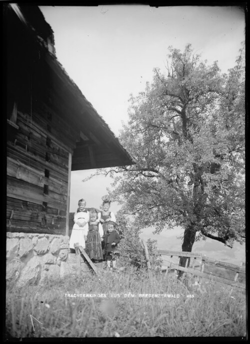 Trachtenkinder aus dem Bregenzerwald