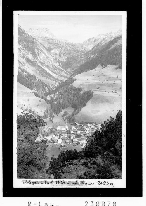 Holzgau in Tirol 1103 m mit Kratzer 2423 m