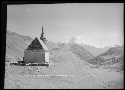 Kapelle Hochkrumbach 1670 mit Biberkopf 2600 m