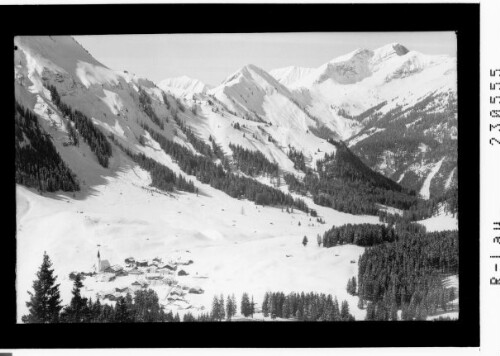 Wintersportplatz Berwang / Tirol 1336 m : [Berwang gegen Kelmer Spitze und Knittelkarspitze / Ausserfern]