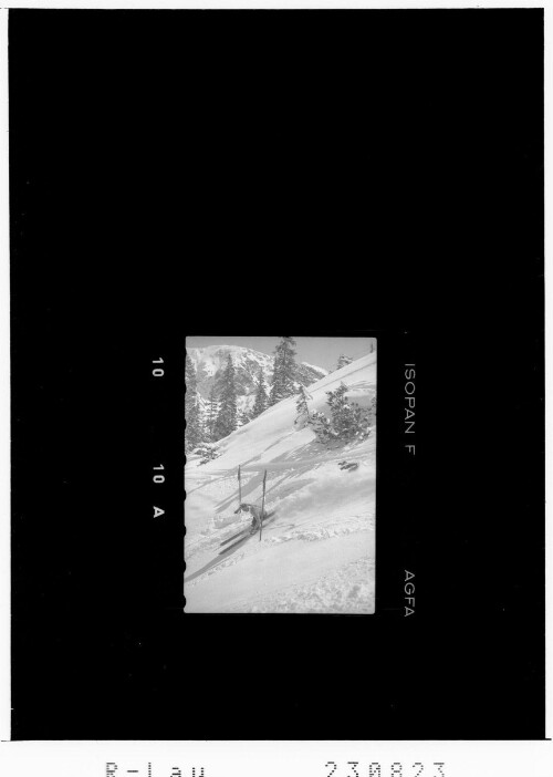 [Gabl Franz vom Skiclub Arlberg beim Mahdlochrennen 1948 in Lech am Arlberg / Slalom]