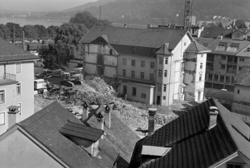 Das alte Landhaus und benachbarte Gebäude werden abgerissen
