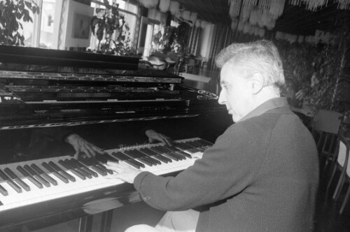 Walter Klien am Klavier