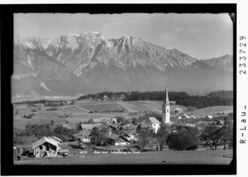 Rinn 920 m mit Nordkette, Tirol : [Rinn gegen Bettelwurf]