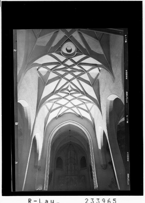 [Kunst in Österreich - gotisches Gewölbe in der Kirche Maria Laach, Niederösterreich]
