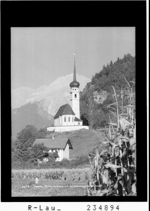 Pettnau / Kirche Leiblfing mit Miemingerkette / Tirol