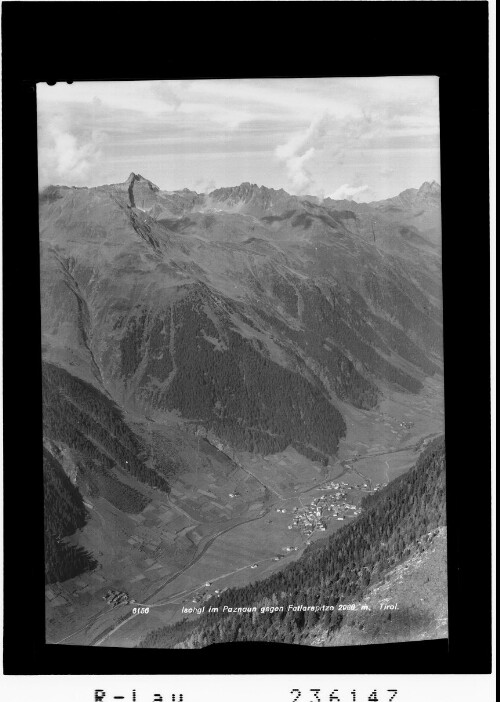 Ischgl im Paznaun gegen Fatlarspitze 2988 m / Tirol