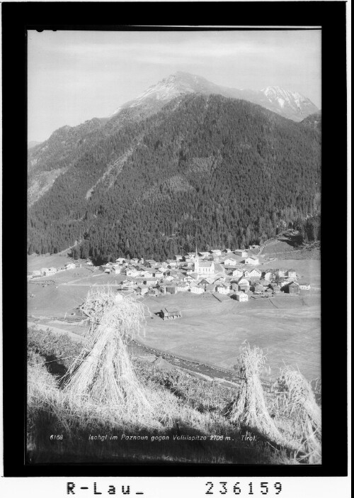 Ischgl im Paznaun gegen Velillspitze 2706 m / Tirol