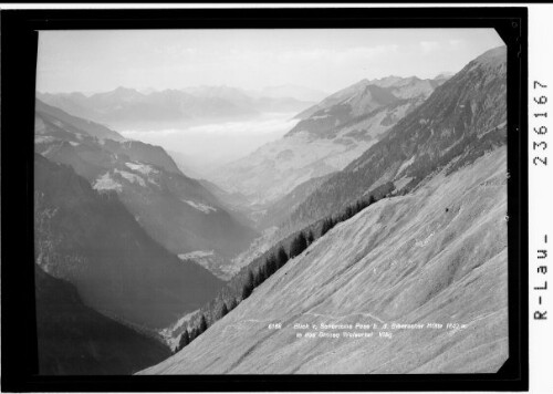 Blick vom Schardona Pass bei der Biberacher Hütte 1840 m in das grosse Walsertal / Vorarlberg : [Schadonapass]