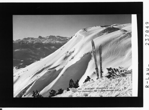 Skigebiet Tauplitzalm 1600 m / Vom Lawinenstein 1964 m gegen Dachstein 3000 m