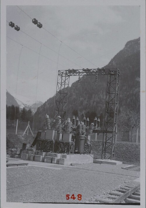 110 bzw. 50 kV Anlage Bürs während der Montage durch SSW und AEG