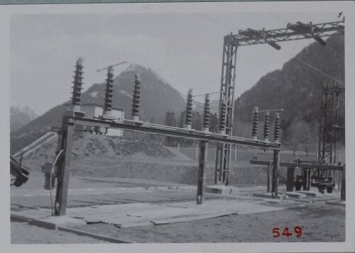 110 bzw. 50 kV Anlage Bürs während der Montage durch SSW und AEG