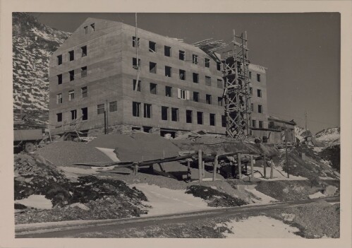 Silvrettaseehotel im Bau