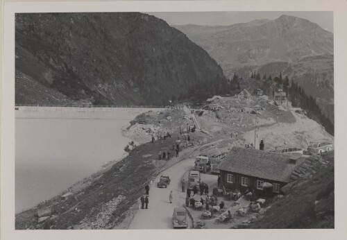 Vermuntstausee mit Gasthaus