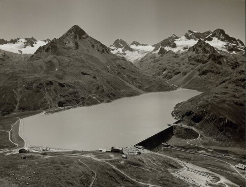 Hotel Silvrettasee mit Speicher Silvretta