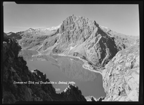 [Vandans] Lünersee mit Blick auf Douglashütte u. Seekopf 2699 m