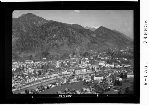 [Bad Ischl gegen Hochjoch und Höllengebirge]