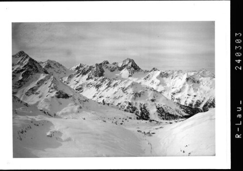 [Blick auf Kühtai mit Zwölferkogel und Acherkogel / Tirol]