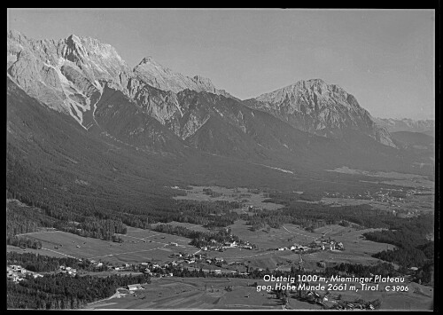 Obsteig 1000 m / Mieminger Plateau gegen Hohe Munde 2661 m / Tirol