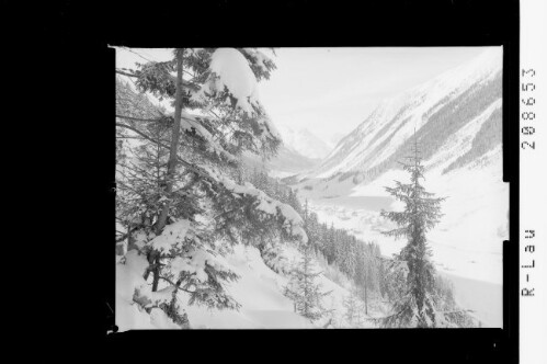 Ischgl 1400 m im Paznauntal / Tirol : [Ischgl im Paznaun gegen Hochnörderer und Vallüla]