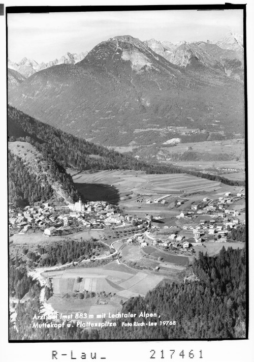 Arzl bei Imst 883 m mit Lechtaler Alpen, Muttekopf und Platteinspitze : [Arzl im Pitztal gegen Lechtaler Alpen mit Schlenkerspitzen und Muttekopf]