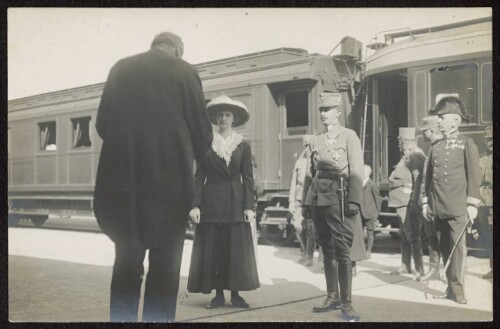 [Kaiser Karl I. und seine Gattin am 5. Juni 1917 in Bregenz]