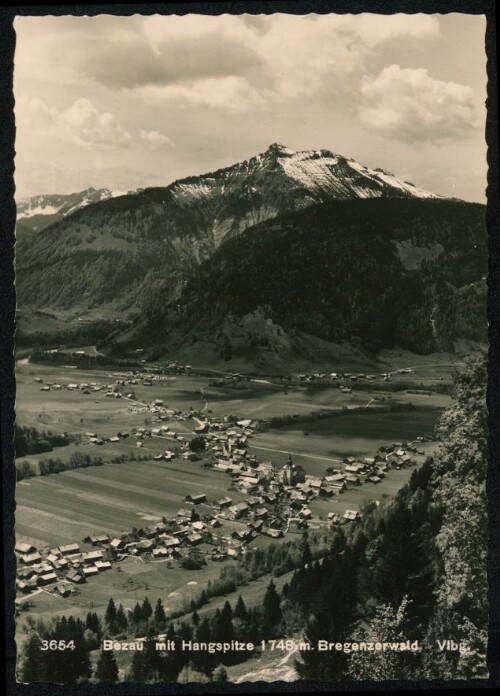 Bezau mit Hangspitze 1748 m. Bregenzerwald Vlbg.